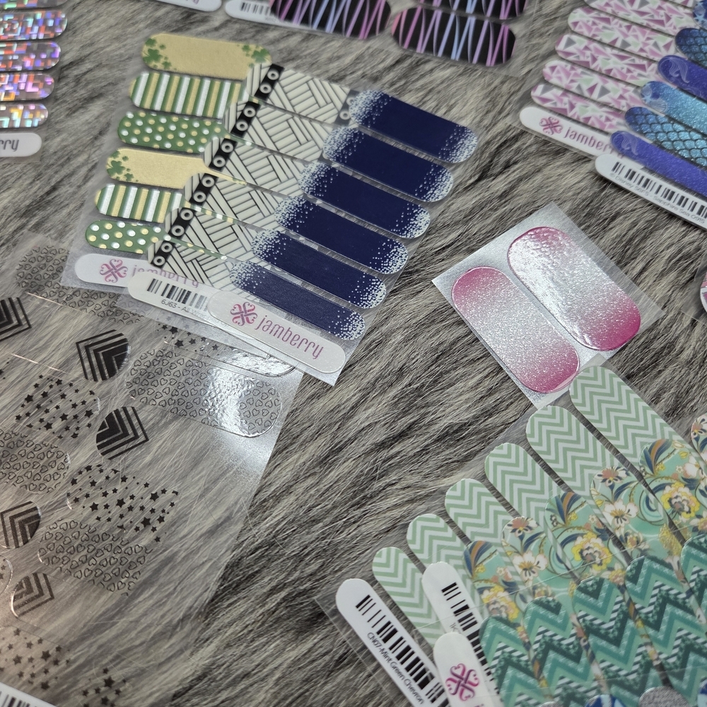 Jamberry Nail Wraps Collection Heater Included - Picture 8 of 14